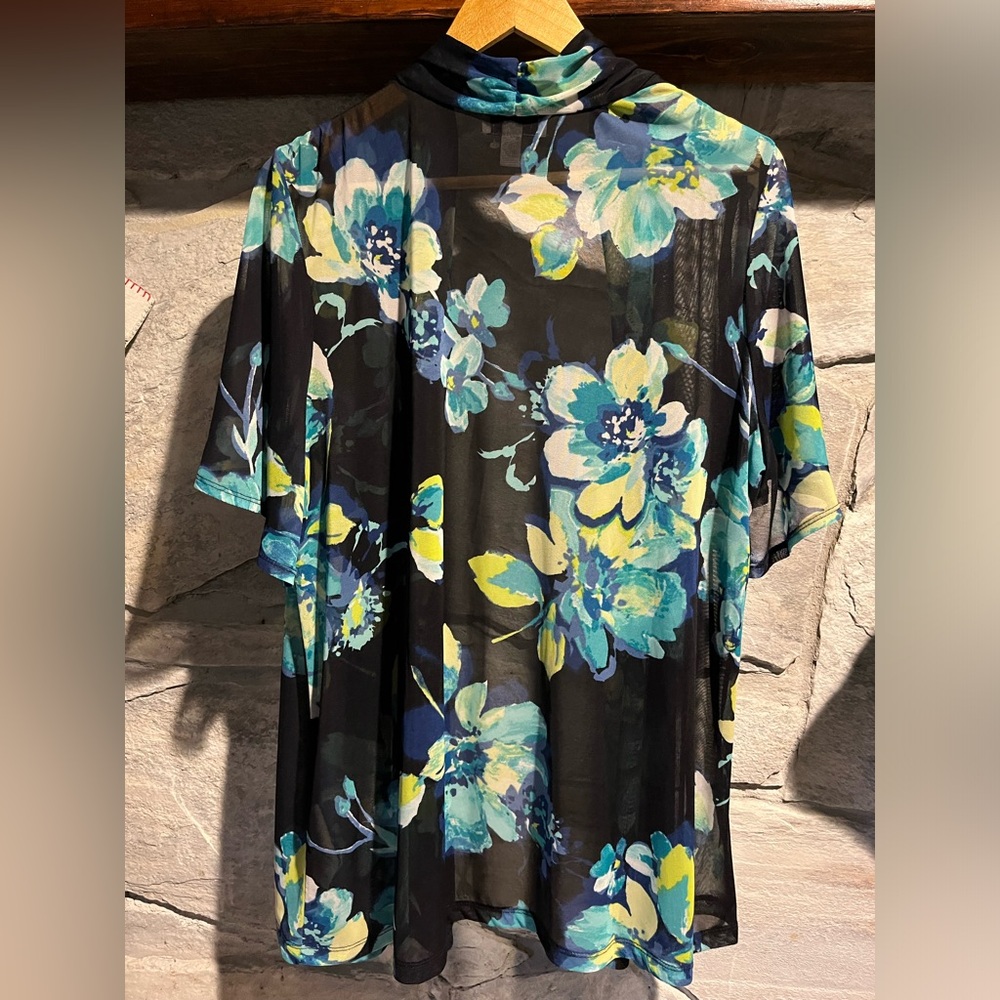 Susan Graver floral open style semi sheer blouse, XL - Picture 4 of 4